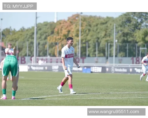 谢初筠畅谈德国训练体系的专业性与个人控球技术的热爱