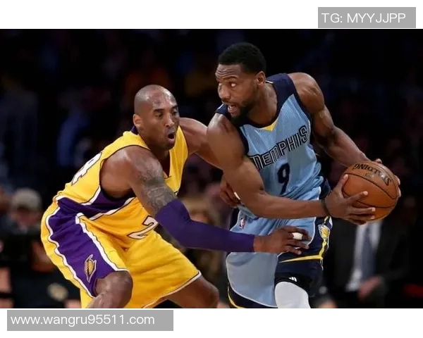 皮尔斯回忆阿泰关键三分背后故事科比单打战术的深远影响