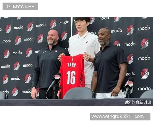 比卢普斯称赞杨瀚森的灵光时刻认为他的身高让这一表现更显珍贵