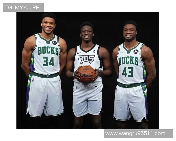 雄鹿队迎来新篇章亚历克斯阿德托昆博签约双向合同成兄弟团聚新里程碑