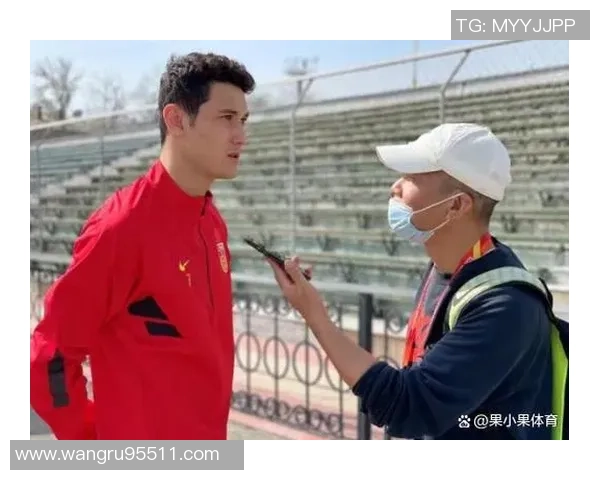 拜合拉木错失良机球停得太靠后导致单刀机会流失