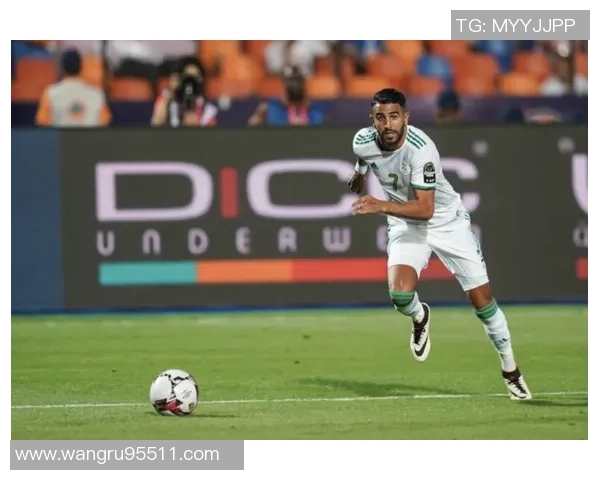 阿尔及利亚国家队公布新名单马赫雷斯与本塞拜尼领衔出征